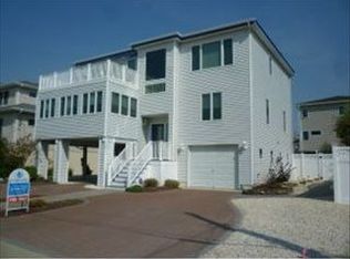 105 W Jeanette Ave, Brant Beach, NJ 08008