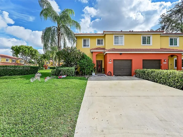2011 SW 103rd Ter, Hollywood, FL 33025