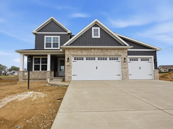 1115 Willowgrove Ln, Mahomet, IL 61853