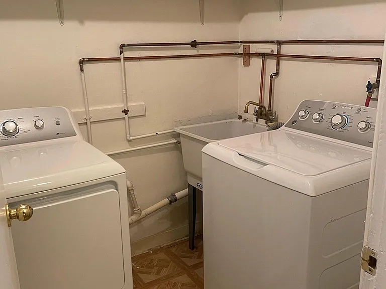 345 Regis Ave #4 — Photo 8