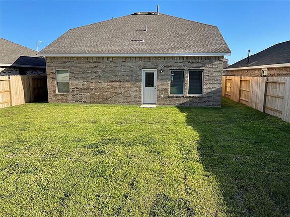 5th image of 1507 Twilight Green Dr