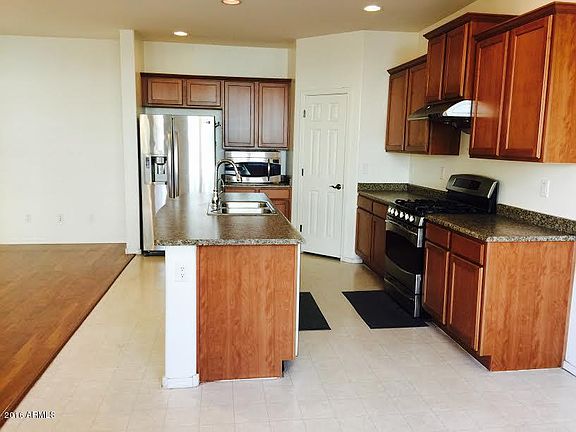 4th image of 3446 E Mesquite St