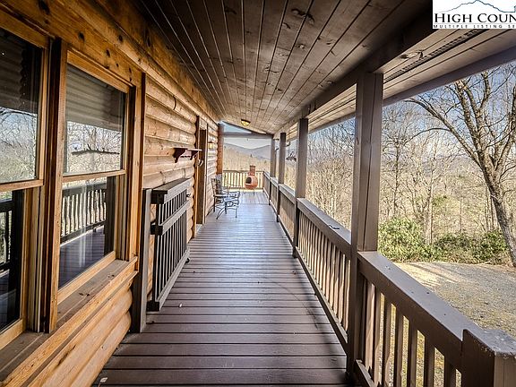5th image of 614 Tarleton Circle