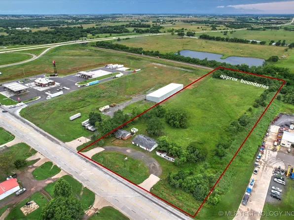 1301 S Chouteau Ave, Chouteau, OK 74337