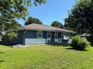 2016 90th St W, Bloomington, MN 55431