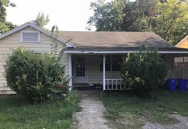 2nd image of 1704 Cedar St