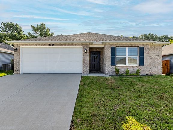 2nd image of 3707 S 1st Pl