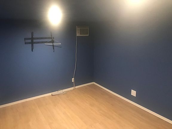 2nd image of 8961 San Luis Ave #B