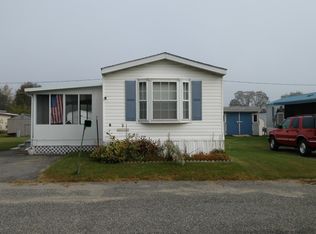 8 1st Ave, Cheshire, MA 01225