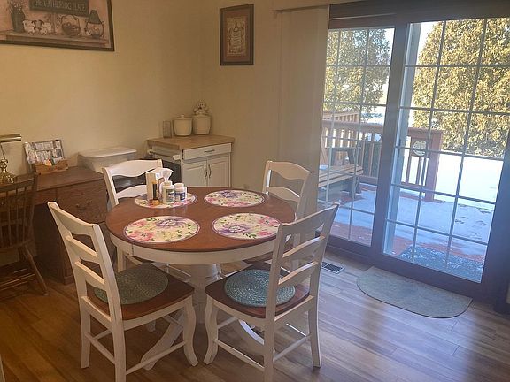1st Floor Dining
