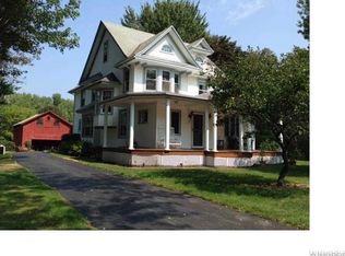 8677 Lake Rd, Barker, NY 14012