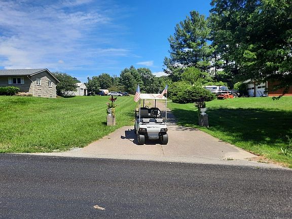 4th image of 10388 Cole Ln