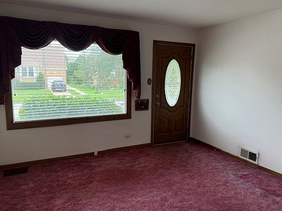 3rd image of 5616 S Neenah Ave