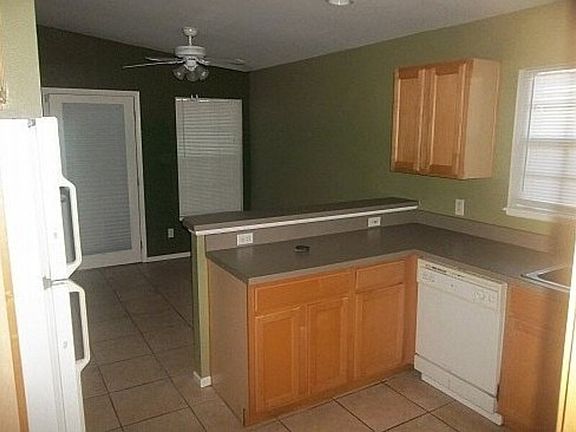 2nd image of 1311 E Pineloch Ave