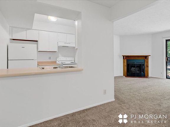 5th image of 10808 Oakbrook Cir APT 5