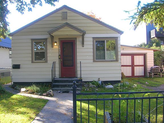 3rd image of 1637/1639 S 8th St W