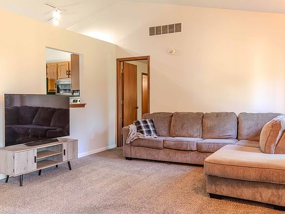 5th image of 2112 Cortez Dr