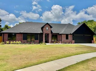984 Mallard Dr, Lindale, TX 75771