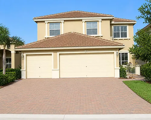3945 Torres Cir Photo 1