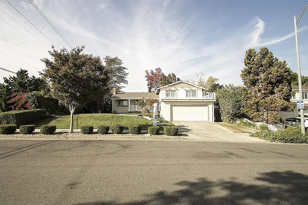 11177 Palos Verdes Dr photo 1