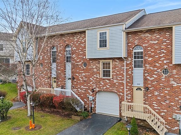 2nd image of 522 Carters Grove Dr