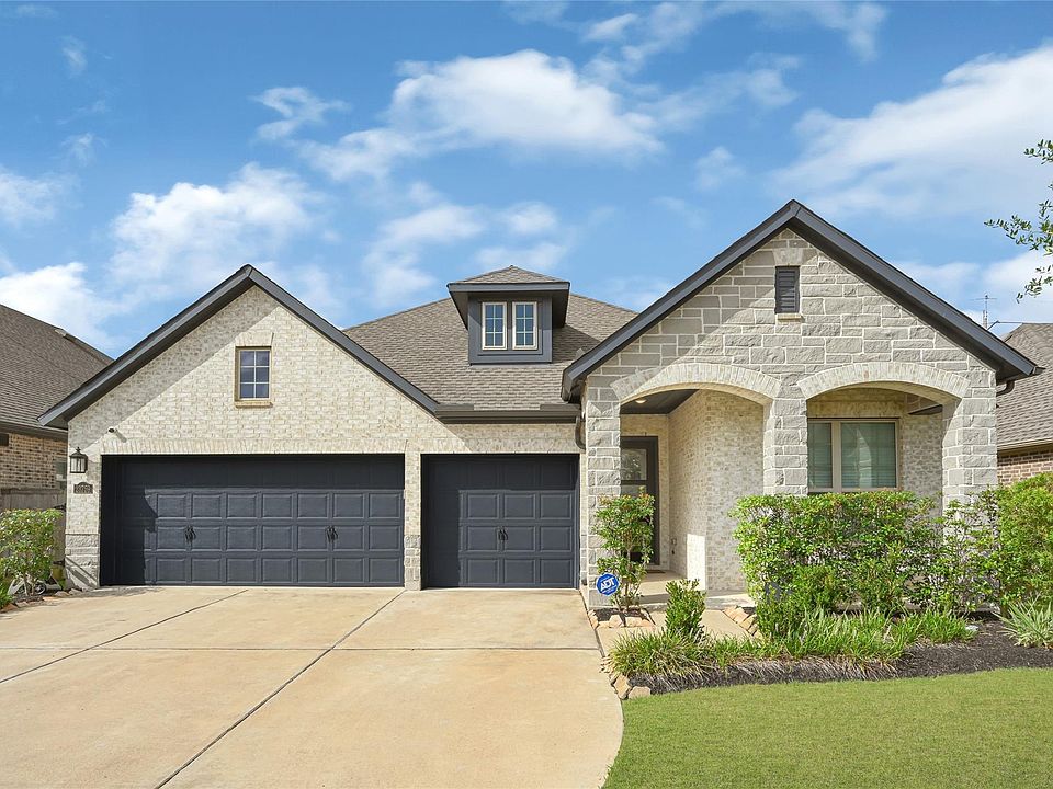 1st image of 23759 Travers Hill Rd