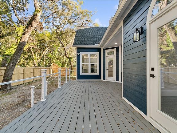 5th image of 117 Hernandez Ave