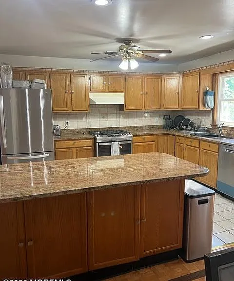 176 Whalepond Rd — Photo 2