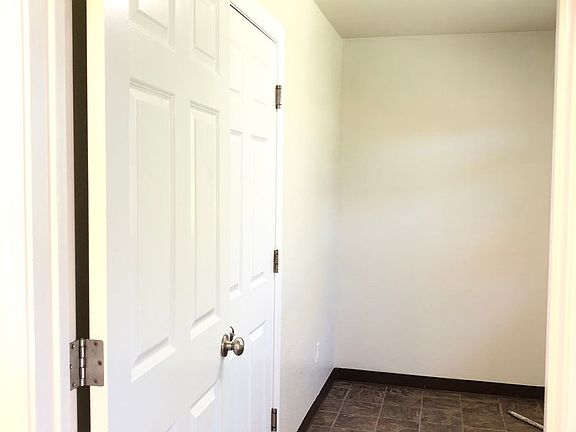 5th image of 10307 Daffodil Ct