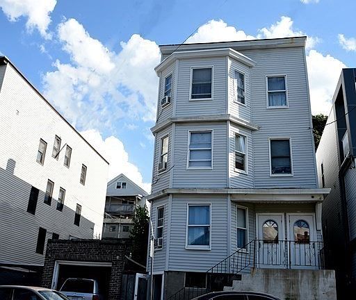 4th image of 167-167A Falcon St