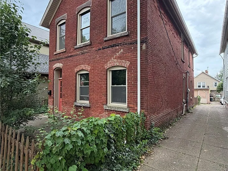 2809 Monroe Ave — Photo 49