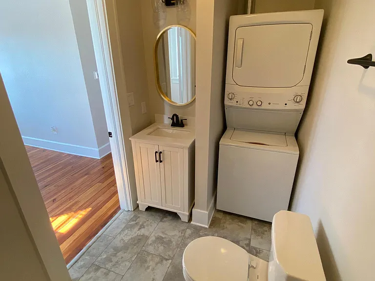 423 Lafayette Ave — Photo 12