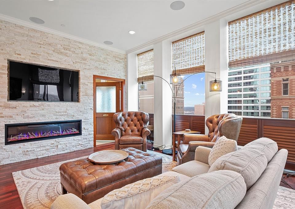 1st image of 500 Throckmorton St APT 1404
