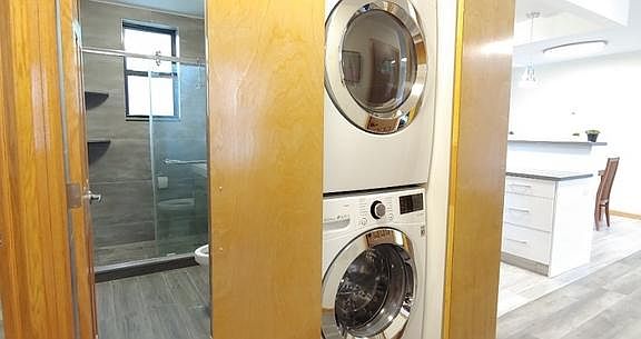 2nd image of 2140 E 16th St #2