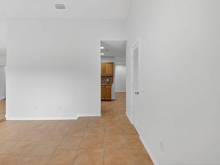 4135 Bay Laurel Way — Photo 10