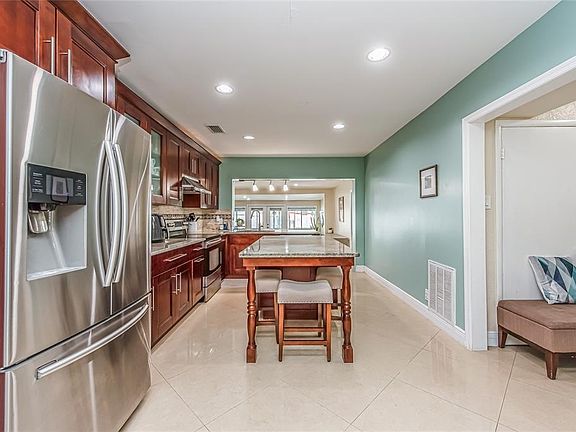 5th image of 4118 W Fig St