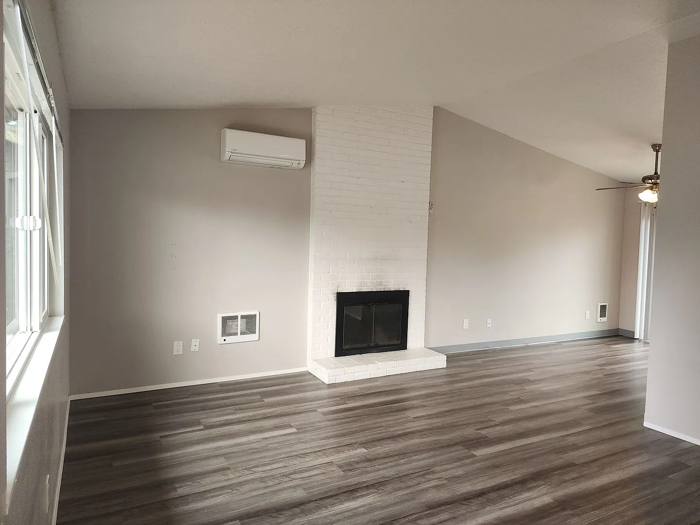 Boston Square Apartments — Photo 3