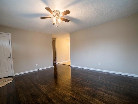 2nd image of 2457 Wanda Ct