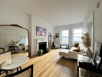 Rented by K & O Realty Associates Inc.