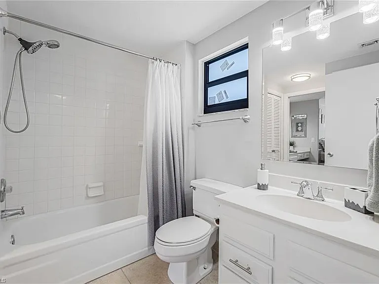 807 River Point Dr #102D — Photo 16