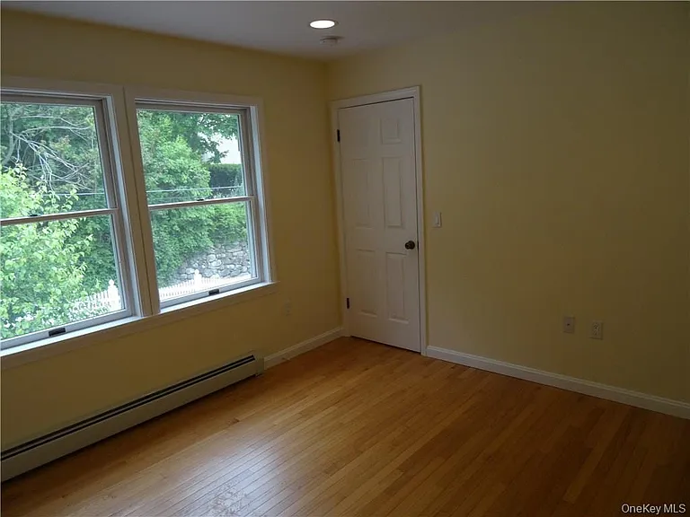 30 Mortimer Ter — Photo 13