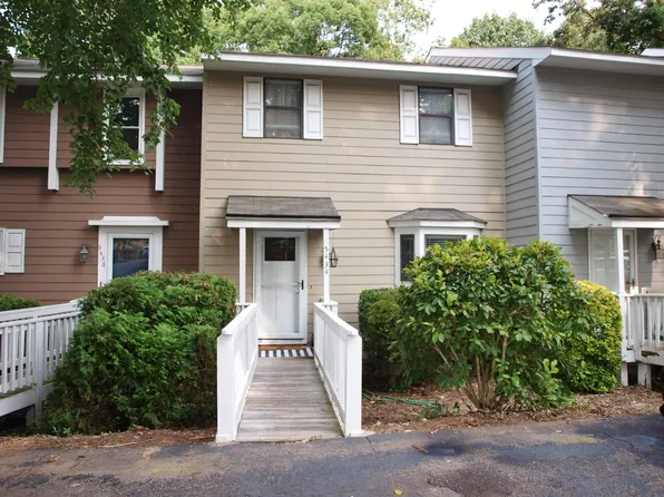 5434 Pine Top Cir, Raleigh, NC 27612