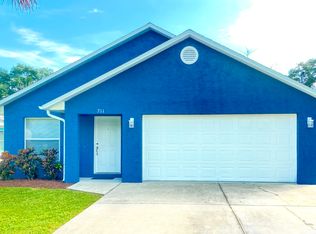 711 Dougherty St, New Smyrna Beach, FL 32168