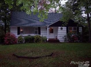 117 Hawkeye St, Ronkonkoma, NY 11779