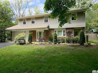24 Bruce Ln, East Northport, NY 11731