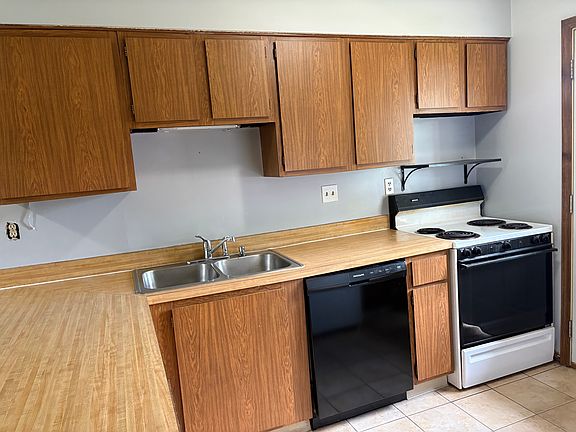 2nd image of 8365 Washington Village Dr #8365