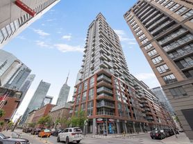 126 Simcoe St
