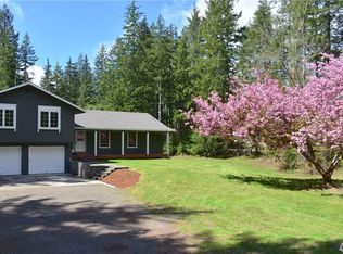 651 Woodpecker Ln, Forks, WA 98331