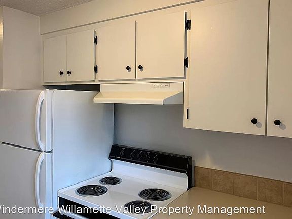 3rd image of 2660 NW Tyler Ave #11415574