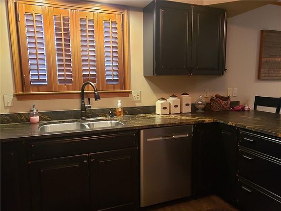 4th image of 511 E Nightingale Dr